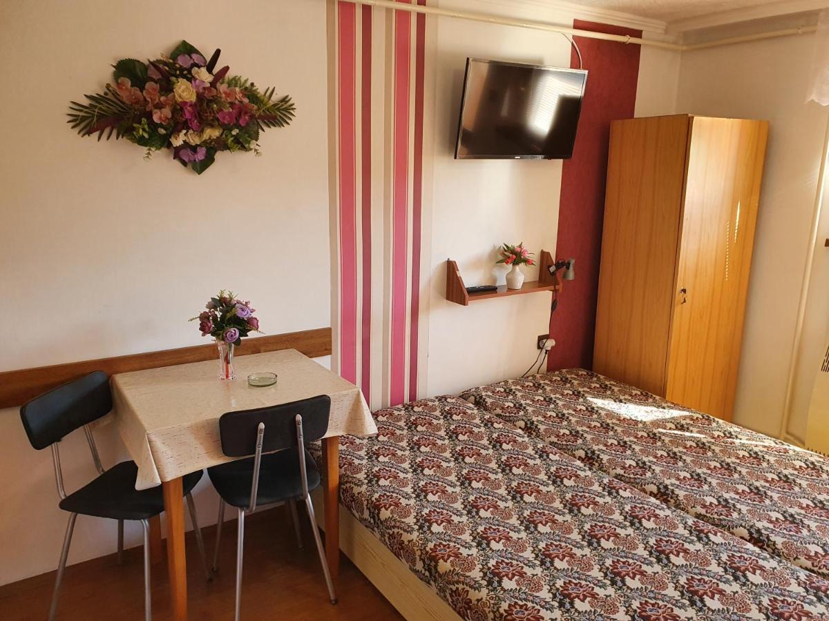 Privat U Jozefa Foeldesa Apartment Velky Meder Luaran gambar