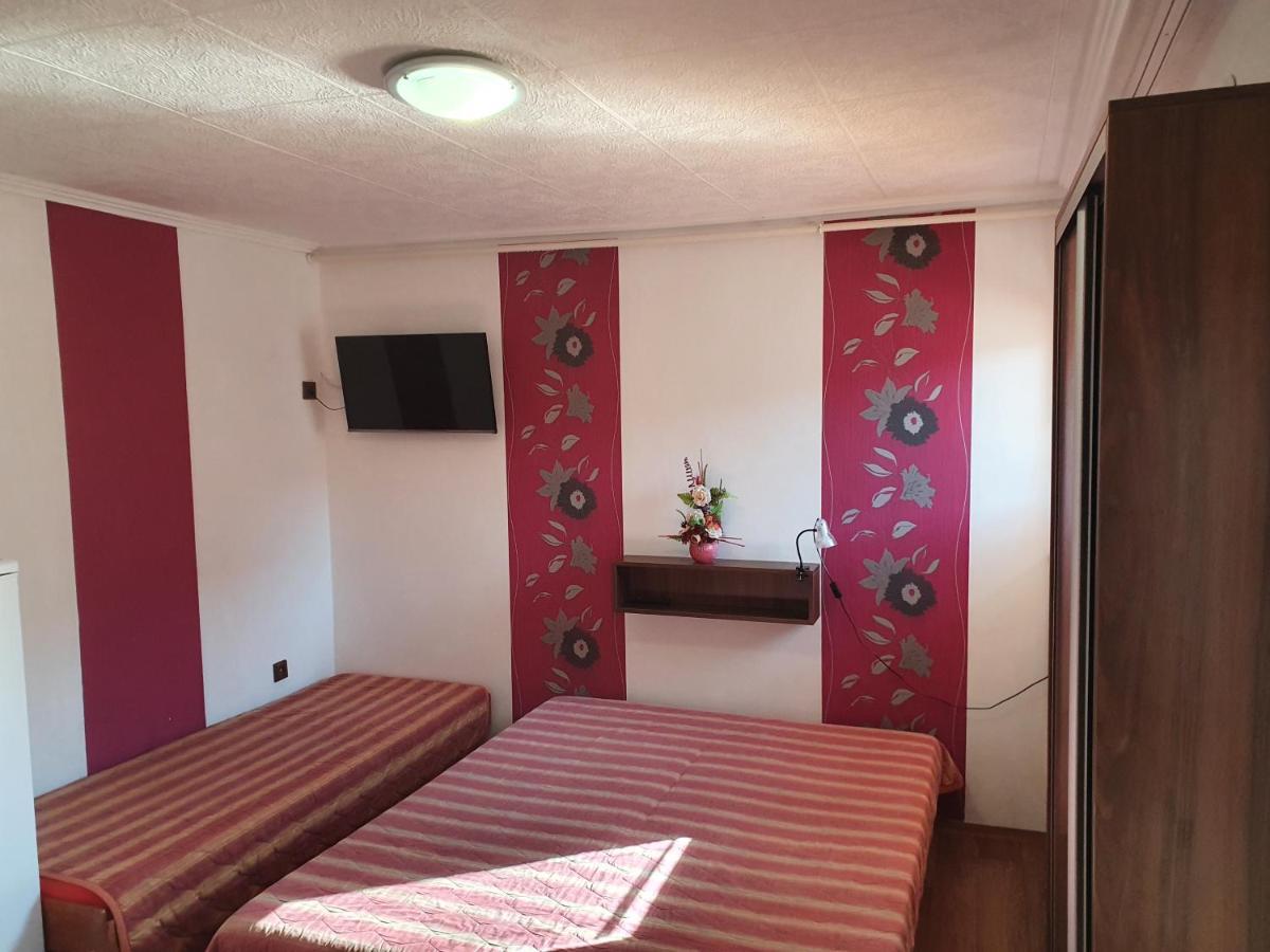Privat U Jozefa Foeldesa Apartment Velky Meder Luaran gambar