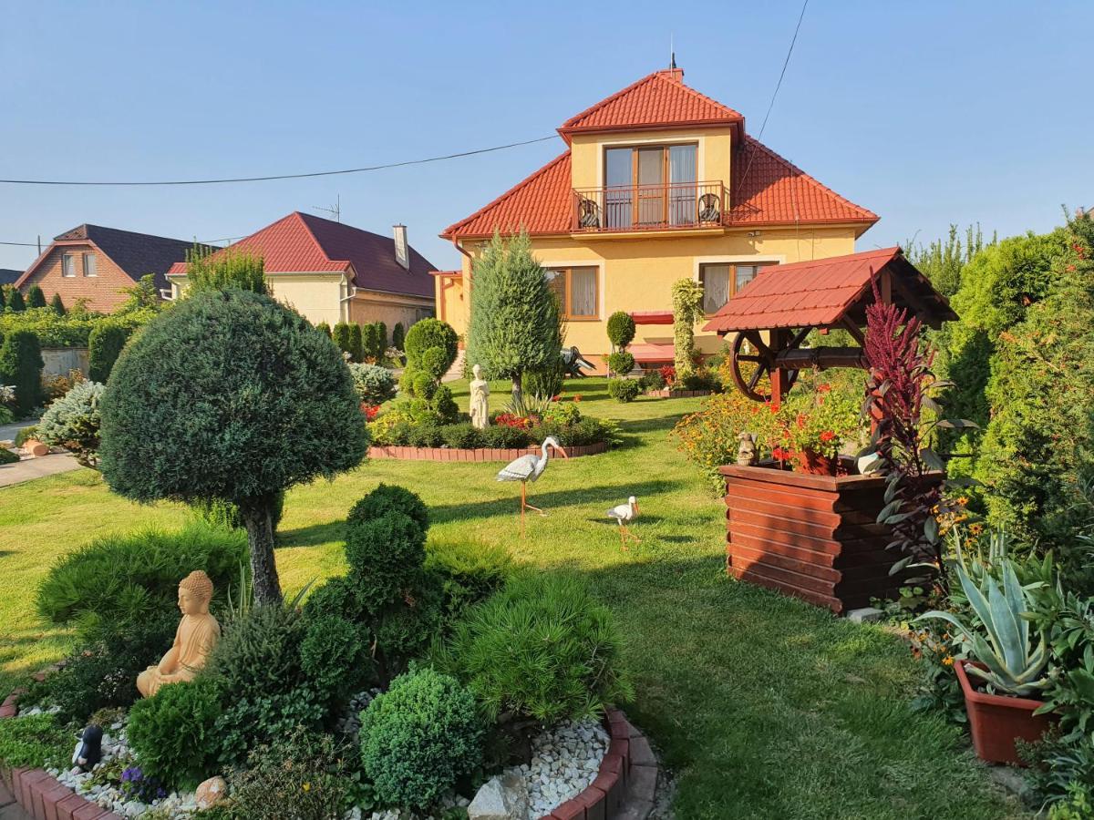 Privat U Jozefa Foeldesa Apartment Velky Meder Luaran gambar