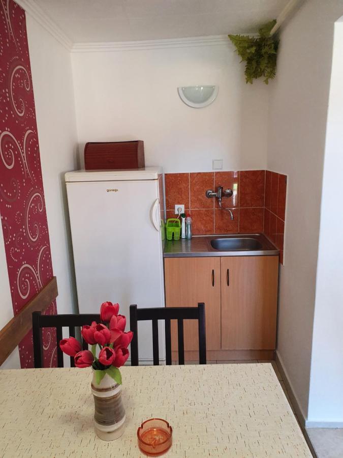 Privat U Jozefa Foeldesa Apartment Velky Meder Luaran gambar