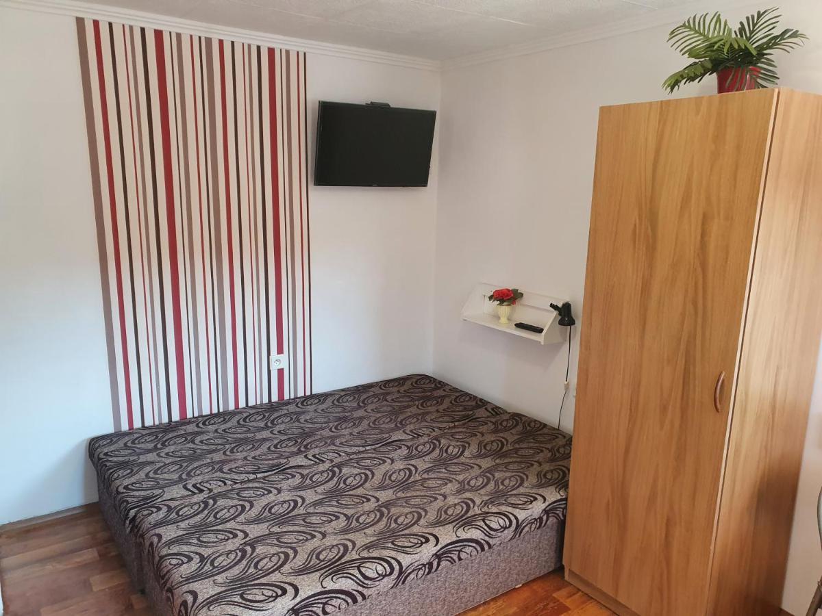 Privat U Jozefa Foeldesa Apartment Velky Meder Luaran gambar