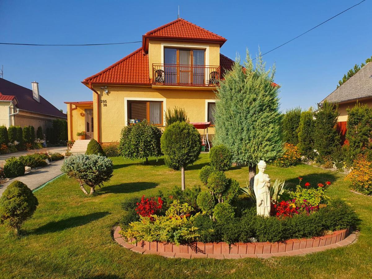 Privat U Jozefa Foeldesa Apartment Velky Meder Luaran gambar