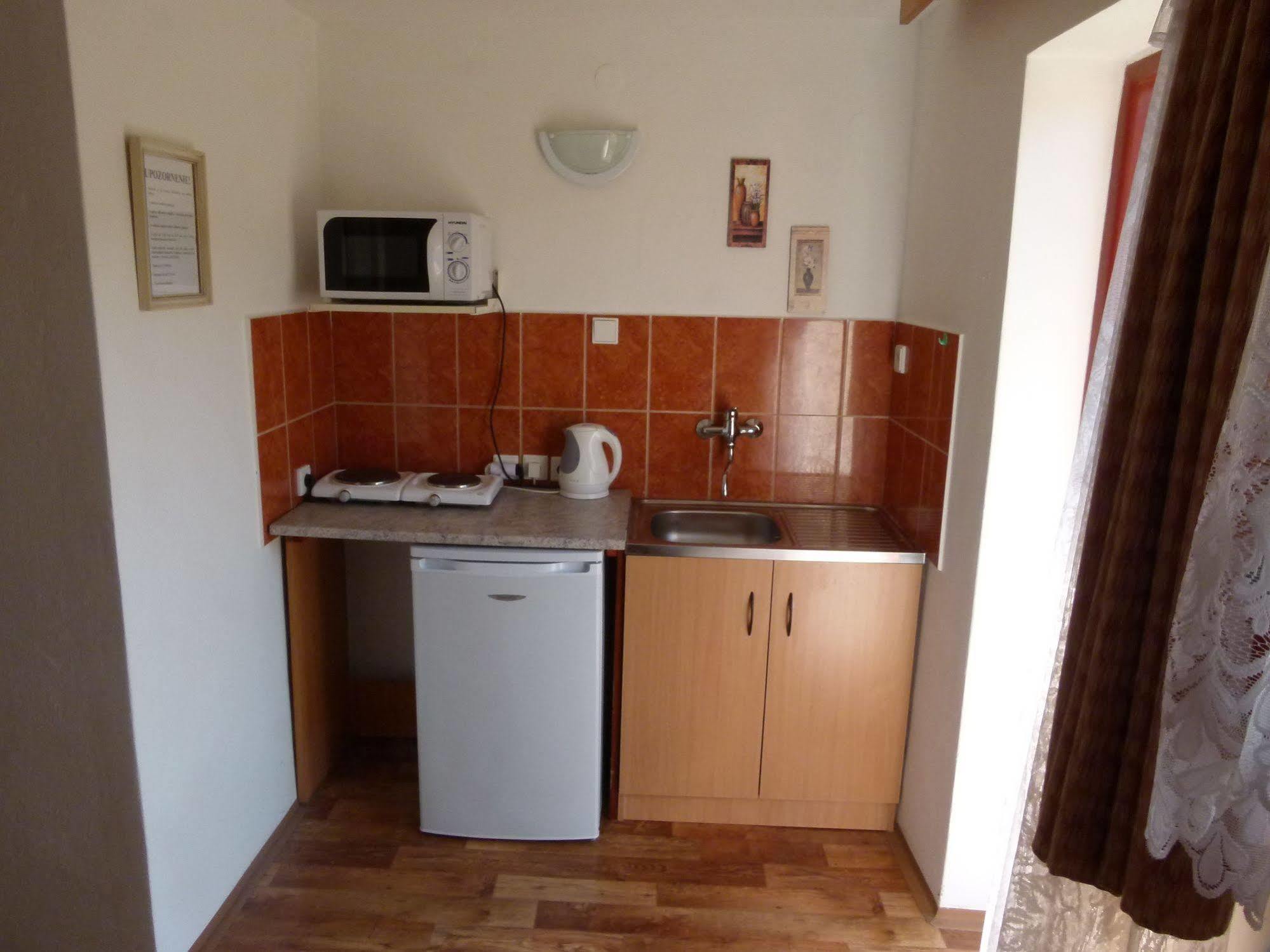 Privat U Jozefa Foeldesa Apartment Velky Meder Luaran gambar